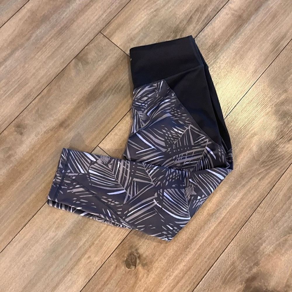 Patagonia Grey Pattern Athletic Casual Leggings‎ Women Medium Bin B-1